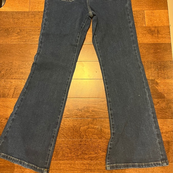 Michael Kors flare bottom jeans - Picture 6 of 7